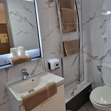 Le Faubourg Hotel 3*