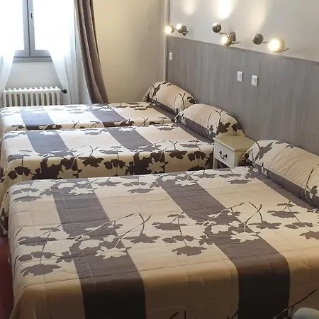 Le Faubourg Отель 3*