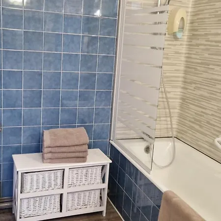 Le Faubourg 3* Фижак