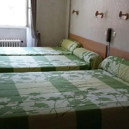 Le Faubourg 3*
